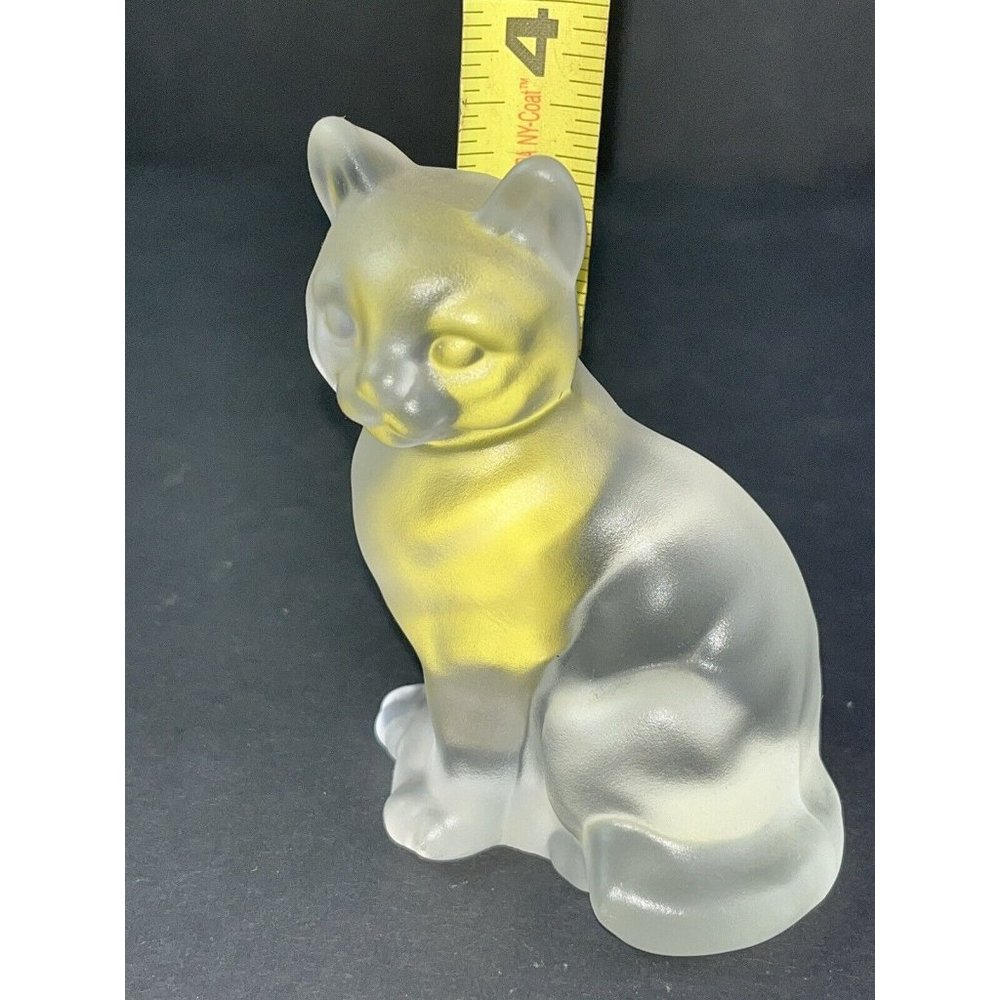 Fenton Crystal Frosted Satin Glass Cat Figurine 4" Art Glass W/ Sticker GIFT - Picture 5 of 7